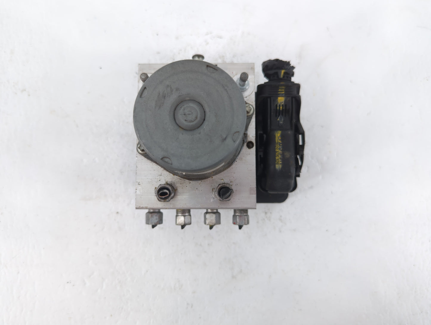 2018 Dodge Caravan ABS Pump Control Module Replacement P/N:P68183803AD Fits Fits 2015 2016 2017 2019 2020 OEM Used Auto Part
