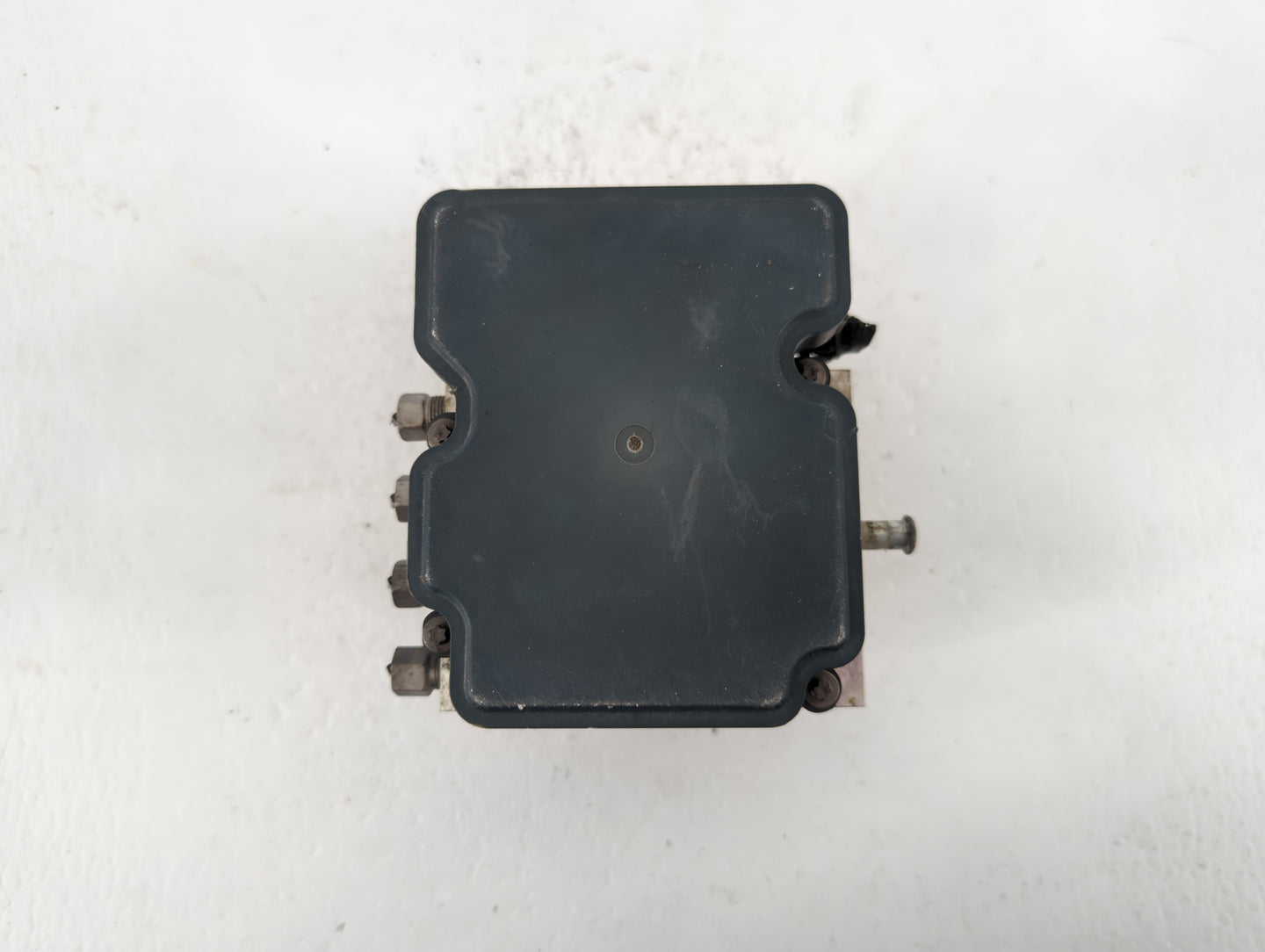 2018 Dodge Caravan ABS Pump Control Module Replacement P/N:P68183803AD Fits Fits 2015 2016 2017 2019 2020 OEM Used Auto Part