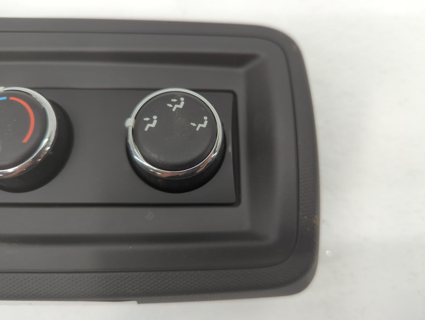 2018 Dodge Caravan Climate Control Module Temperature AC/Heater Replacement P/N:55111312AC Fits OEM Used Auto Parts - Oemuse