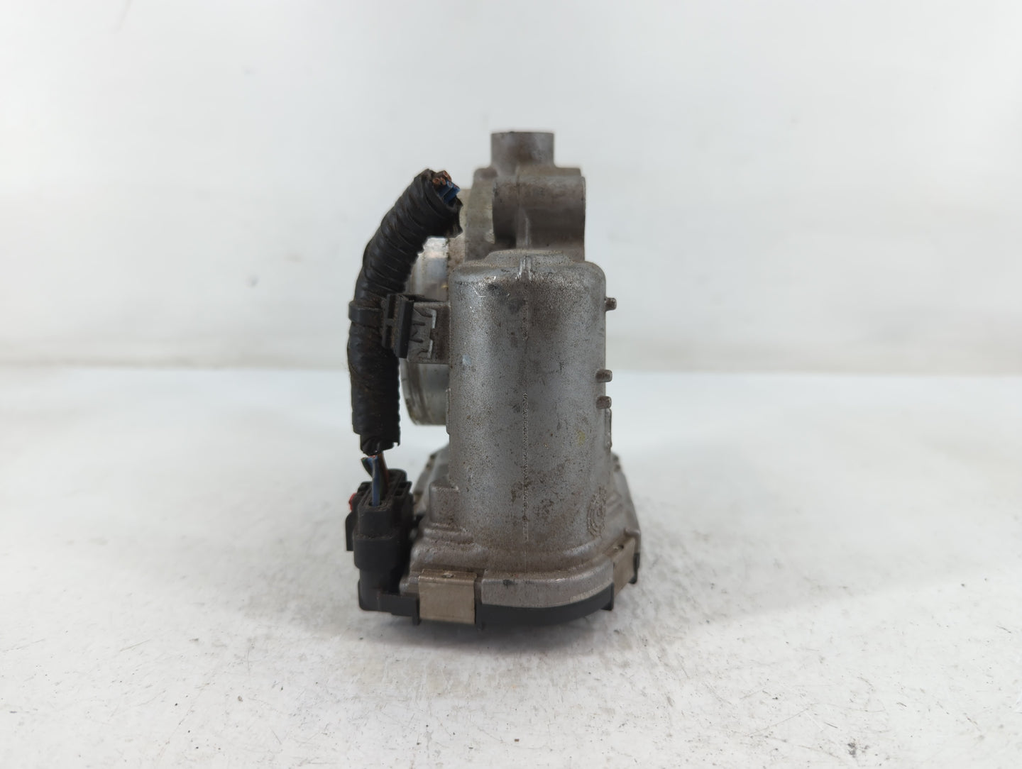 2018 Dodge Caravan Throttle Body P/N:0 280 750 770 05184349AE Fits Fits 2011 2012 2013 2014 2015 2016 2017 2019 2020 2021 20