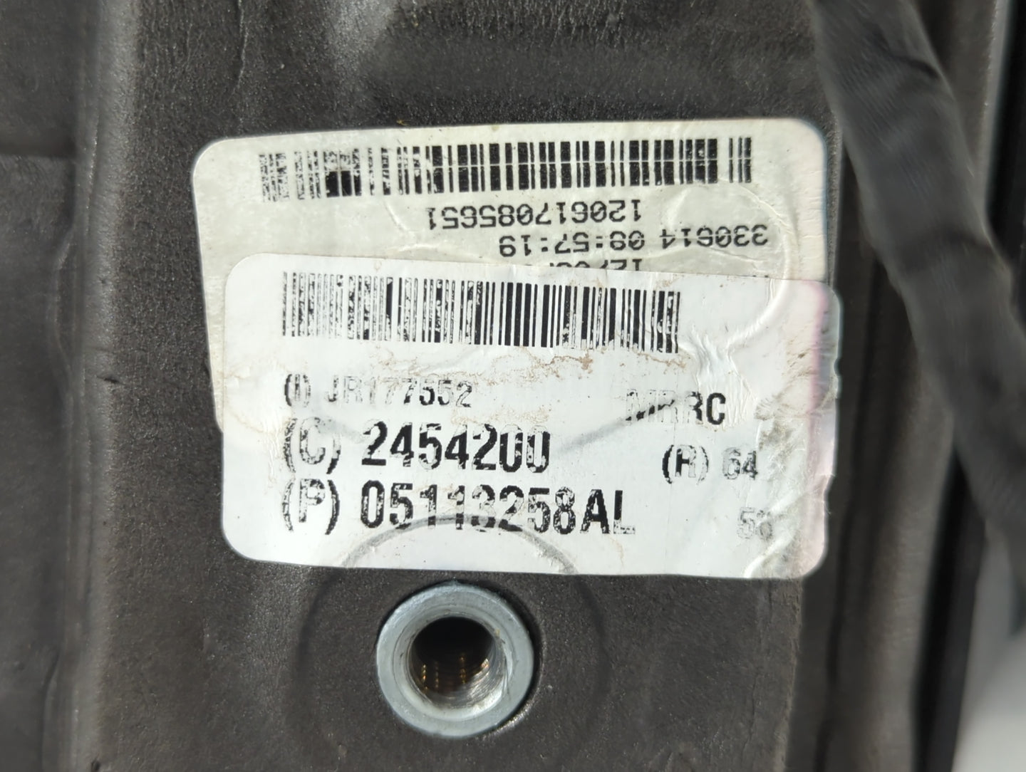 2018 Dodge Caravan Side Mirror Replacement Passenger Right View Door Mirror P/N:1AB721AUAL Fits OEM Used Auto Parts - Oemuse