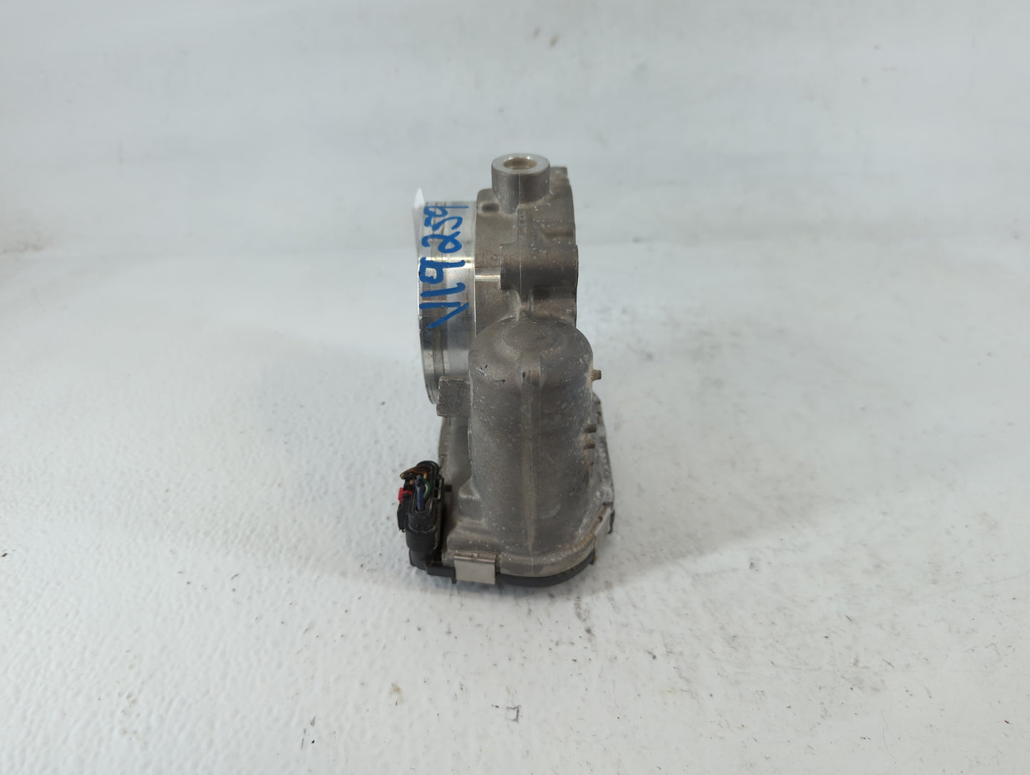 2018 Dodge Caravan Throttle Body P/N:05184349AE Fits Fits 2011 2012 2013 2014 2015 2016 2017 2019 2020 2021 2022 OEM Used Au