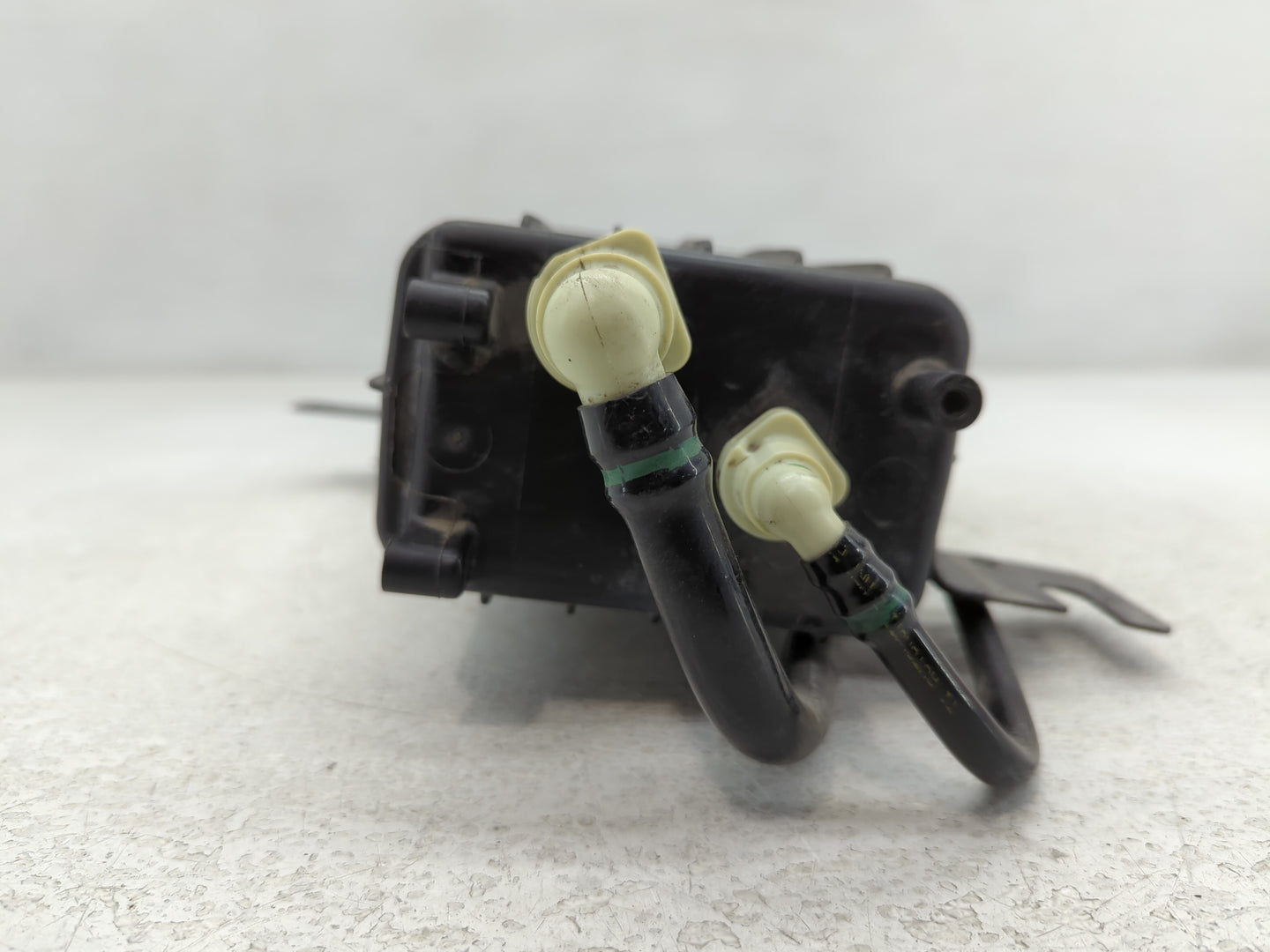 2018 Dodge Caravan Fuel Vapor Charcoal Canister - Oemusedautoparts1.com