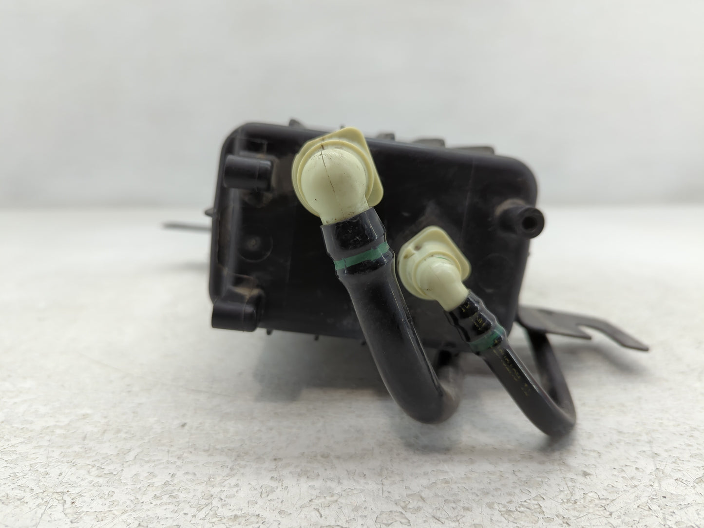2018 Dodge Caravan Fuel Vapor Charcoal Canister - Oemusedautoparts1.com