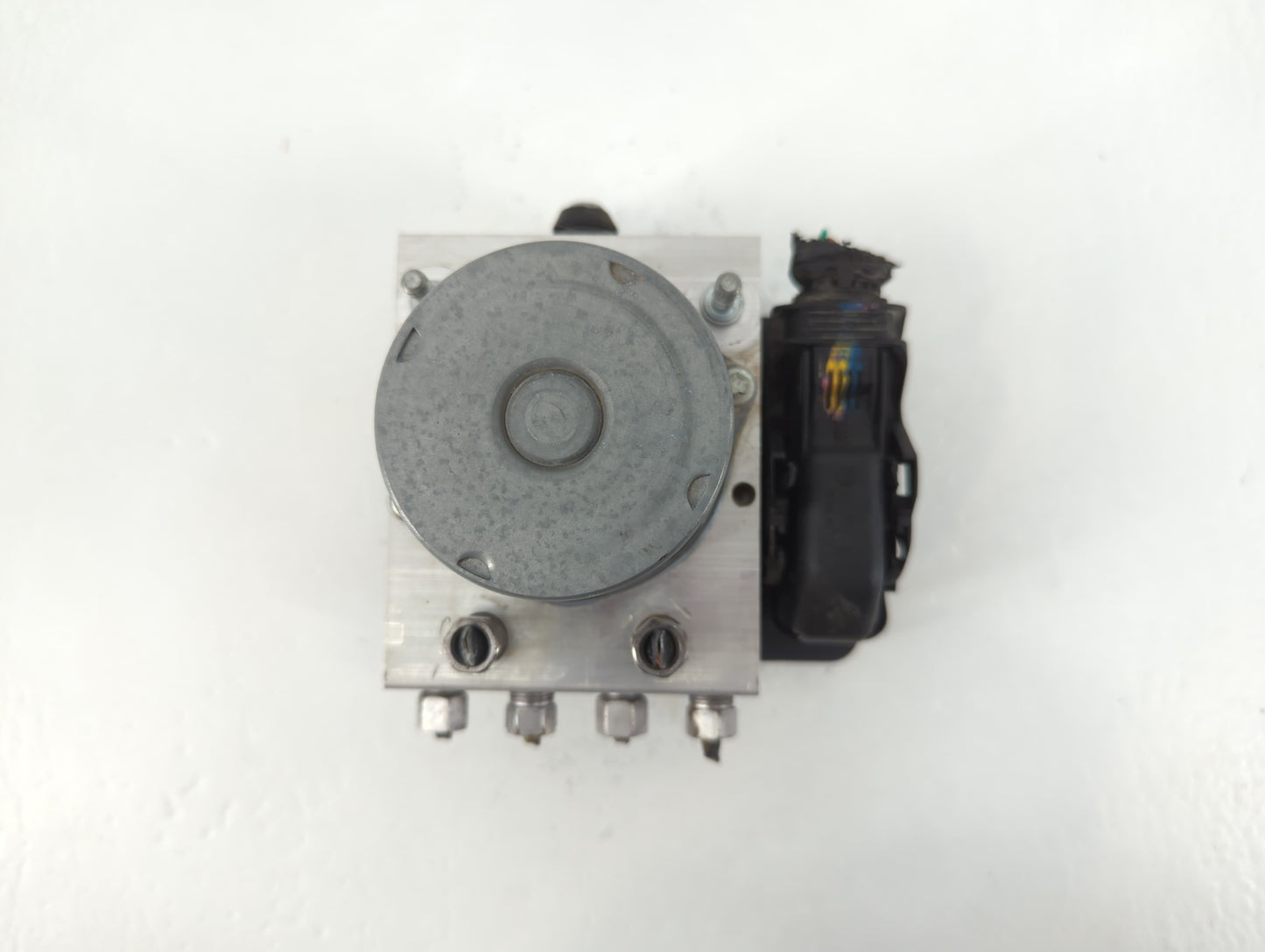 2018 Dodge Caravan ABS Pump Control Module Replacement P/N:P68183803AD Fits Fits 2015 2016 2017 2019 2020 OEM Used Auto Part