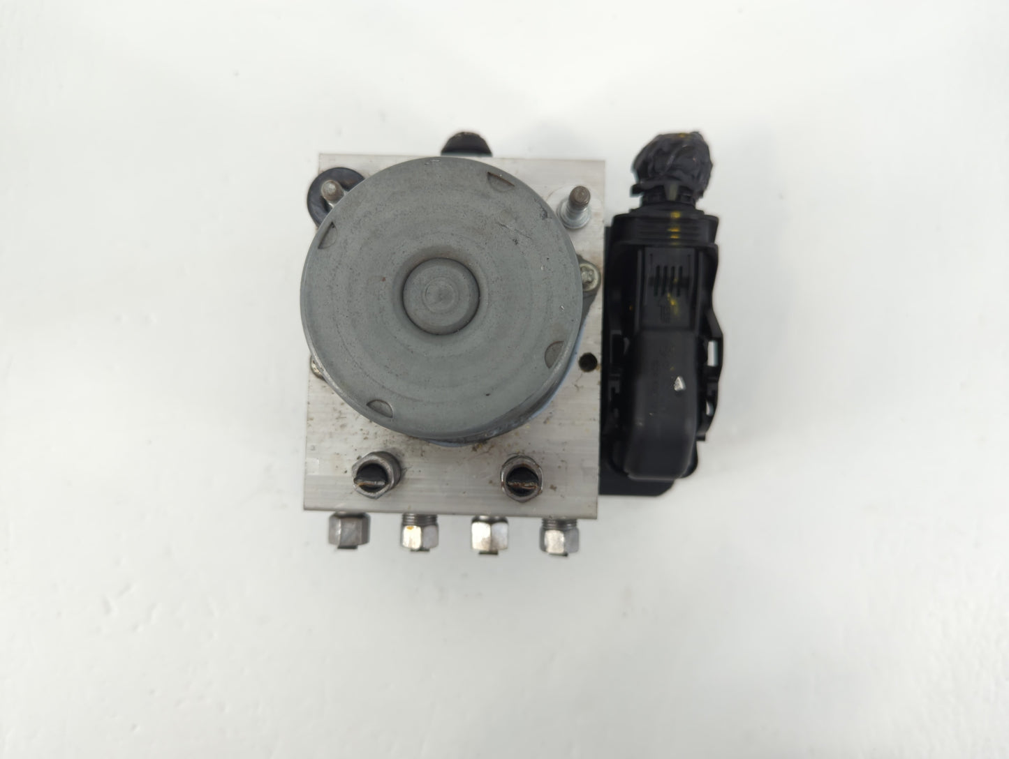 2018 Dodge Caravan ABS Pump Control Module Replacement P/N:P68183803AD Fits Fits 2015 2016 2017 2019 2020 OEM Used Auto Part