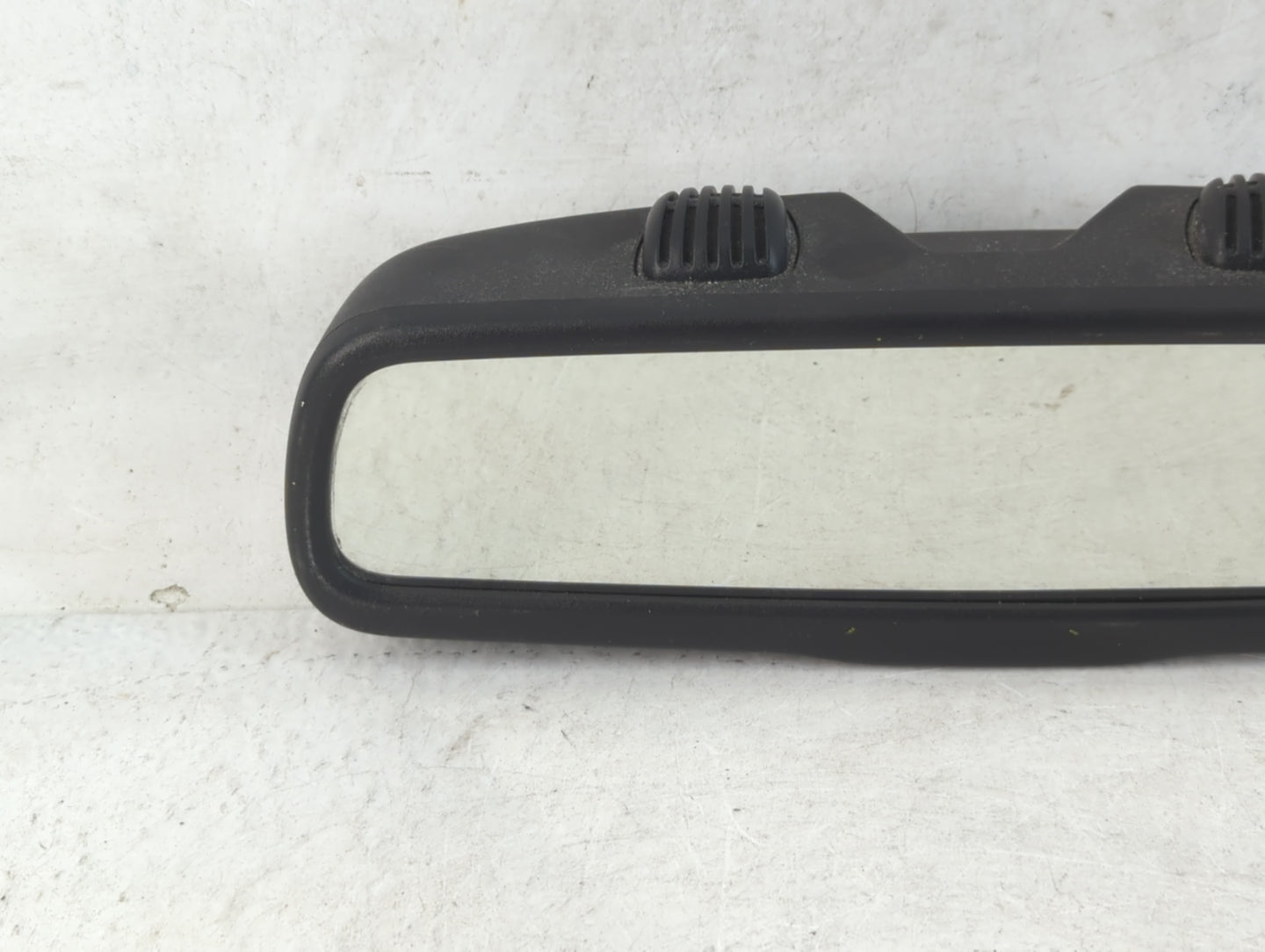 2018 Dodge Caravan Interior Rear View Mirror Replacement OEM P/N:E11028017 Fits Fits 2019 2020 OEM Used Auto Parts - Oemused
