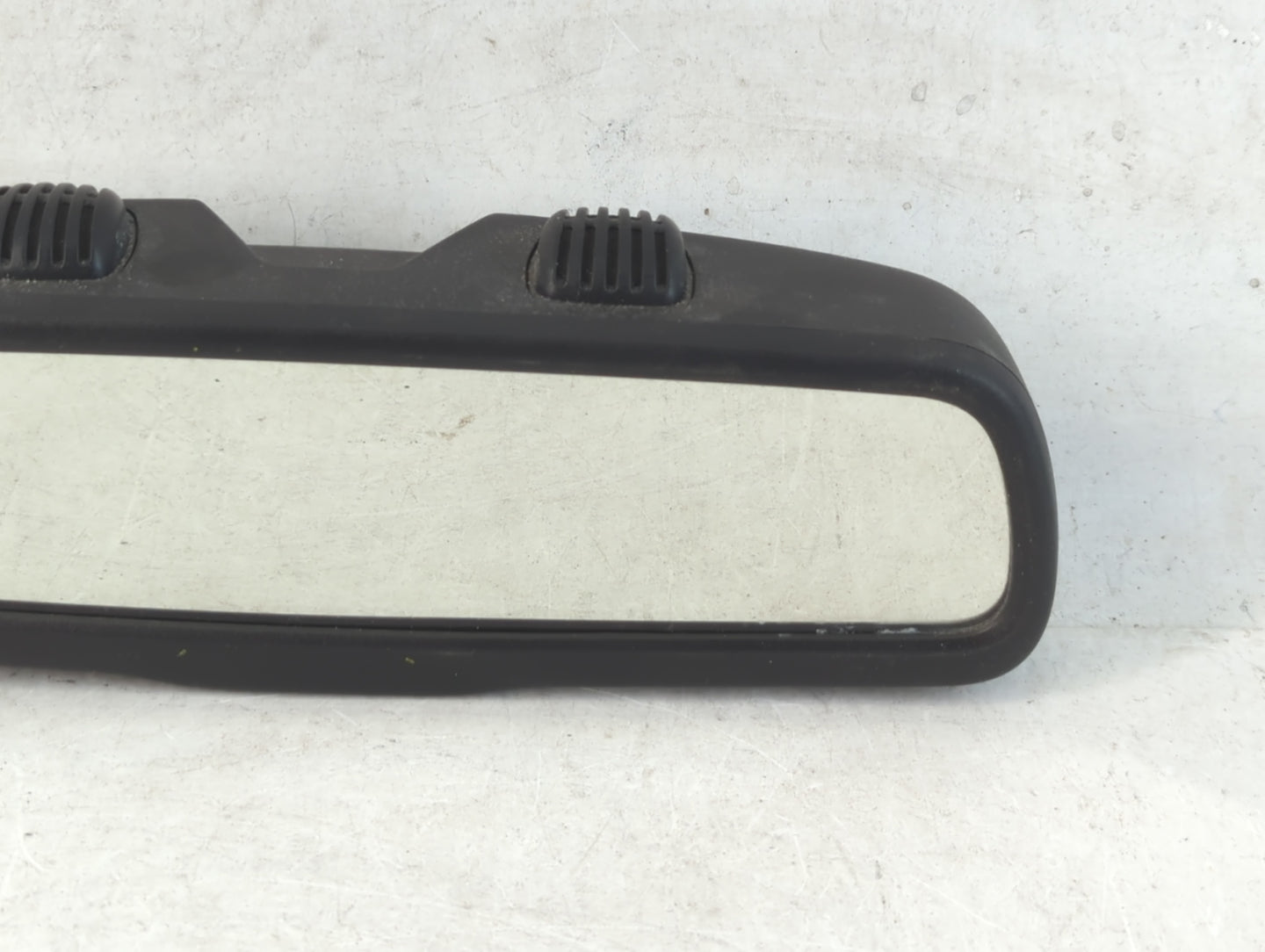2018 Dodge Caravan Interior Rear View Mirror Replacement OEM P/N:E11028017 Fits Fits 2019 2020 OEM Used Auto Parts - Oemused