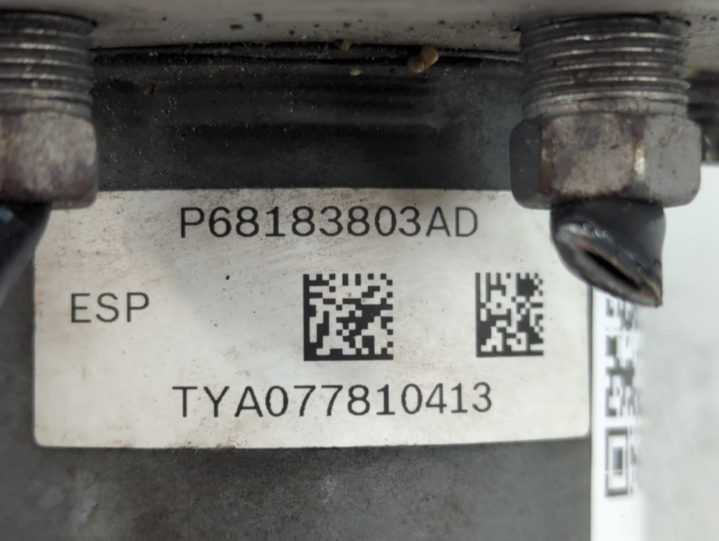 2018 Dodge Caravan ABS Pump Control Module Replacement P/N:P68183803AD Fits Fits 2015 2016 2017 2019 2020 OEM Used Auto Part