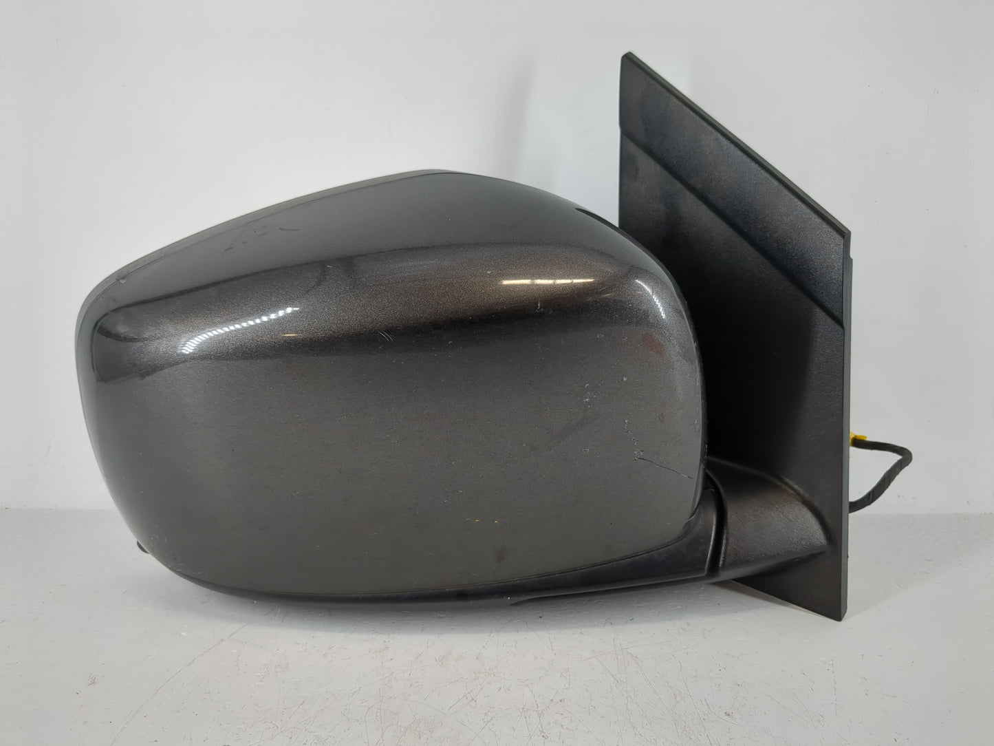 Dodge Caravan Passenger Right Side View Manual Door Mirror Dark Gray - Oemusedautoparts1.com
