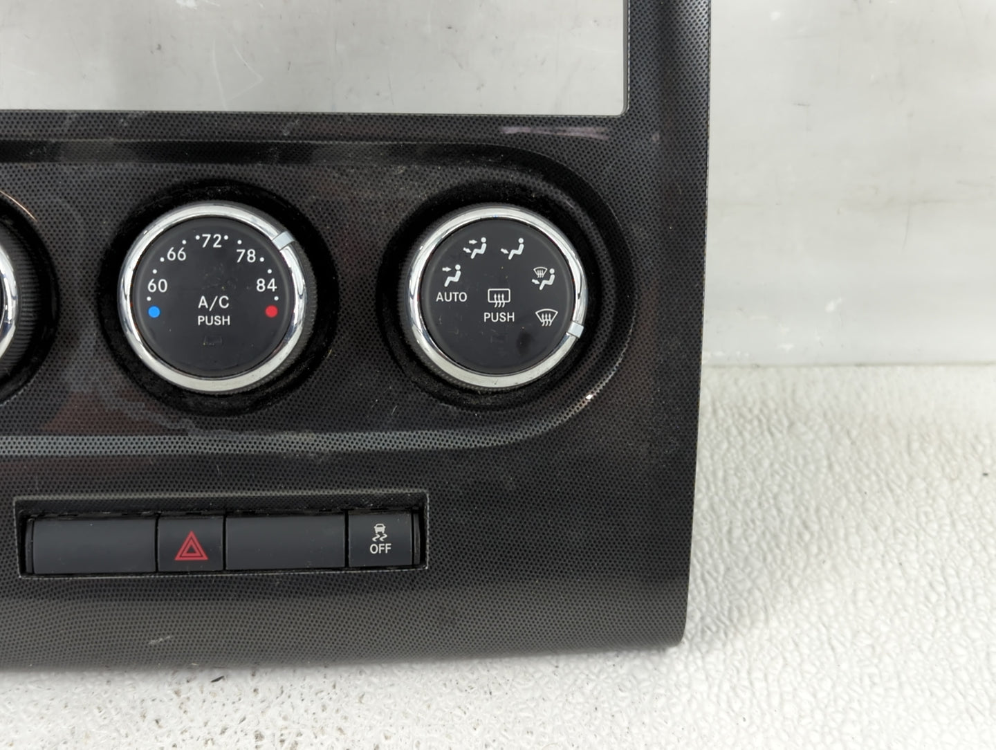 Dodge Challenger Radio Control Panel - Oemusedautoparts1.com