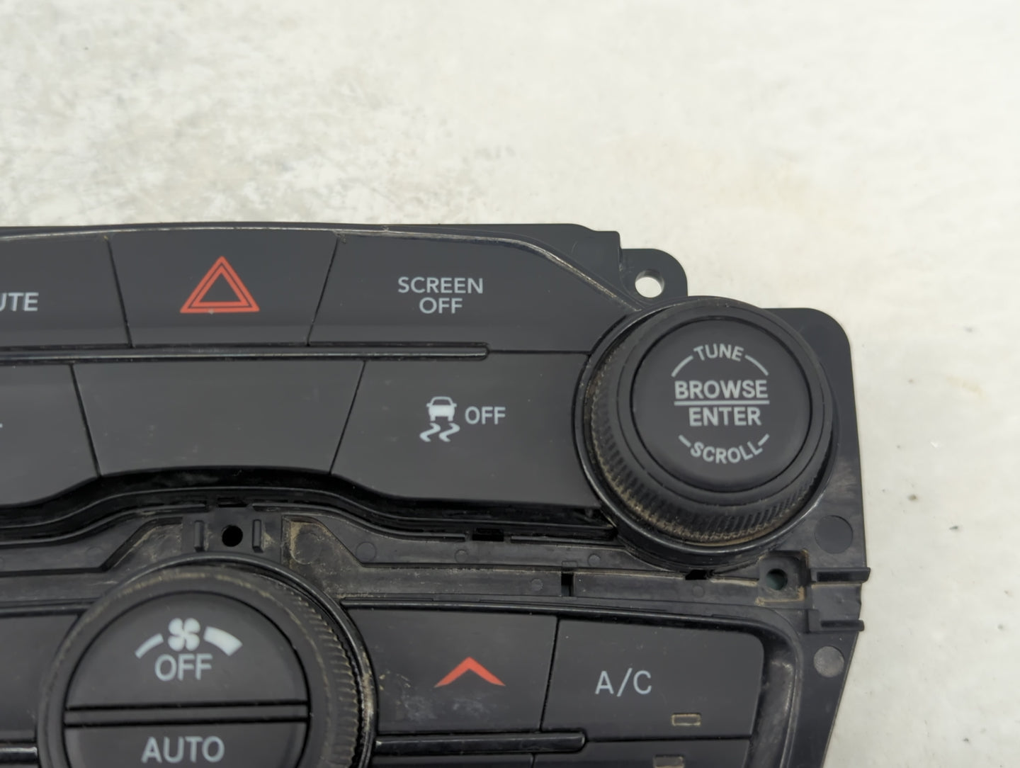 2017-2018 Dodge Challenger Climate Control Module Temperature AC/Heater Replacement P/N:5PG682XGAE Fits Fits 2017 2018 OEM U