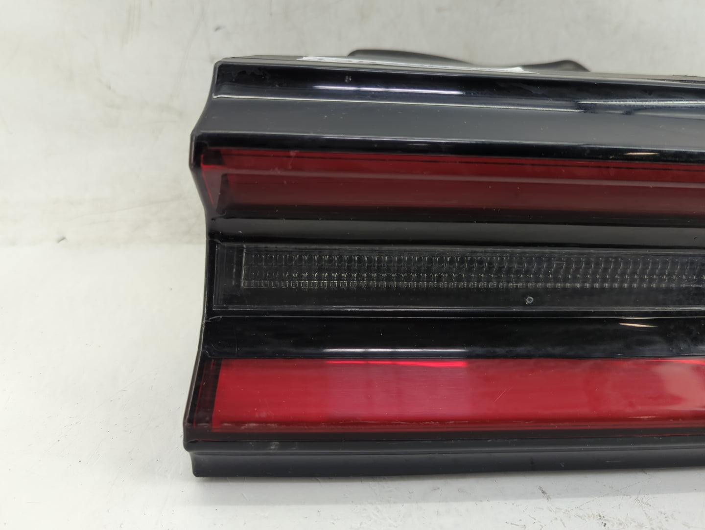 2015-2022 Dodge Challenger Tail Light Assembly Passenger Right OEM P/N:68174068-AF Fits OEM Used Auto Parts - Oemusedautopar