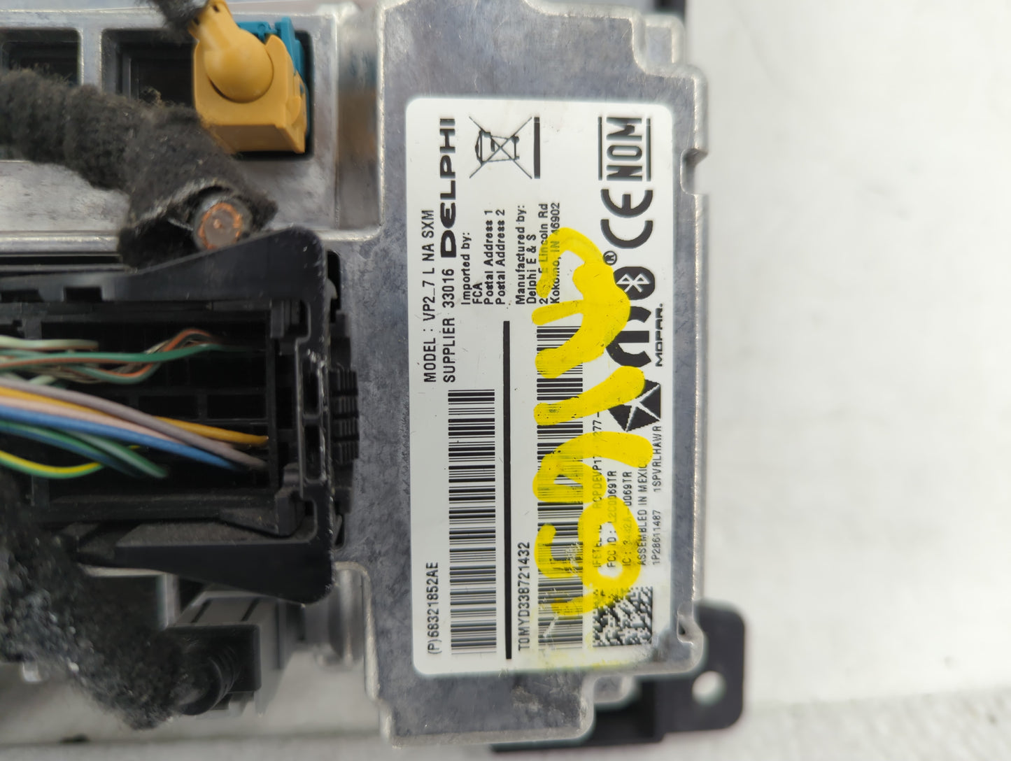 2018-2019 Dodge Challenger Radio AM FM Cd Player Receiver Replacement P/N:68321852AE Fits Fits 2018 2019 OEM Used Auto Parts