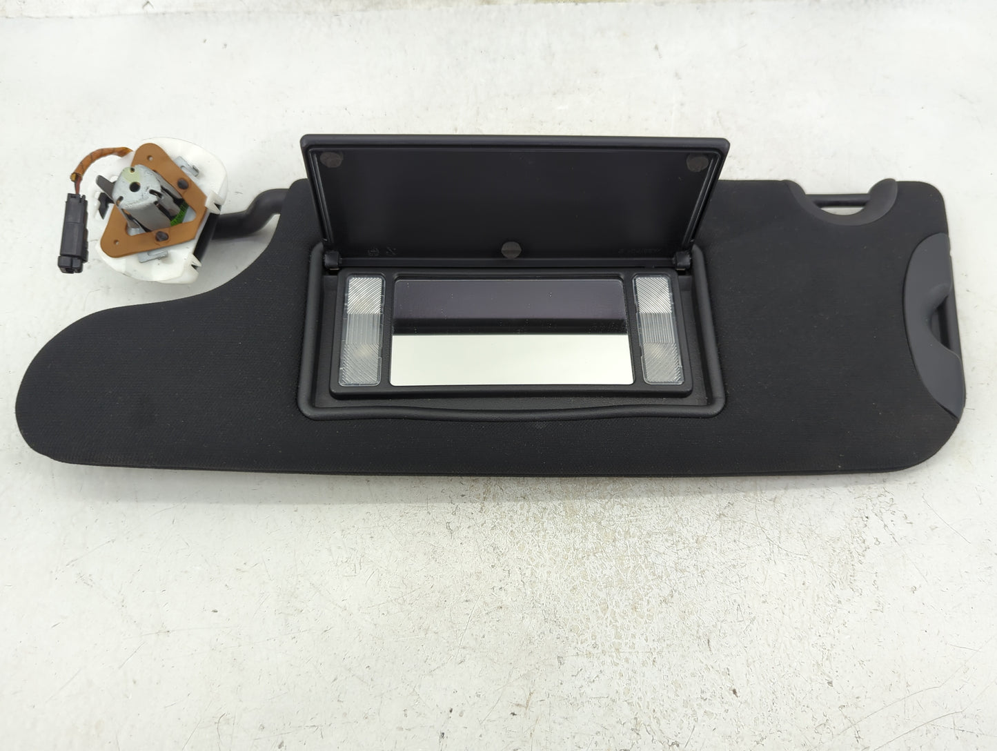 2018-2022 Dodge Challenger Sun Visor Shade Replacement Driver Left Mirror Fits Fits 2018 2019 2020 2021 2022 OEM Used Auto P