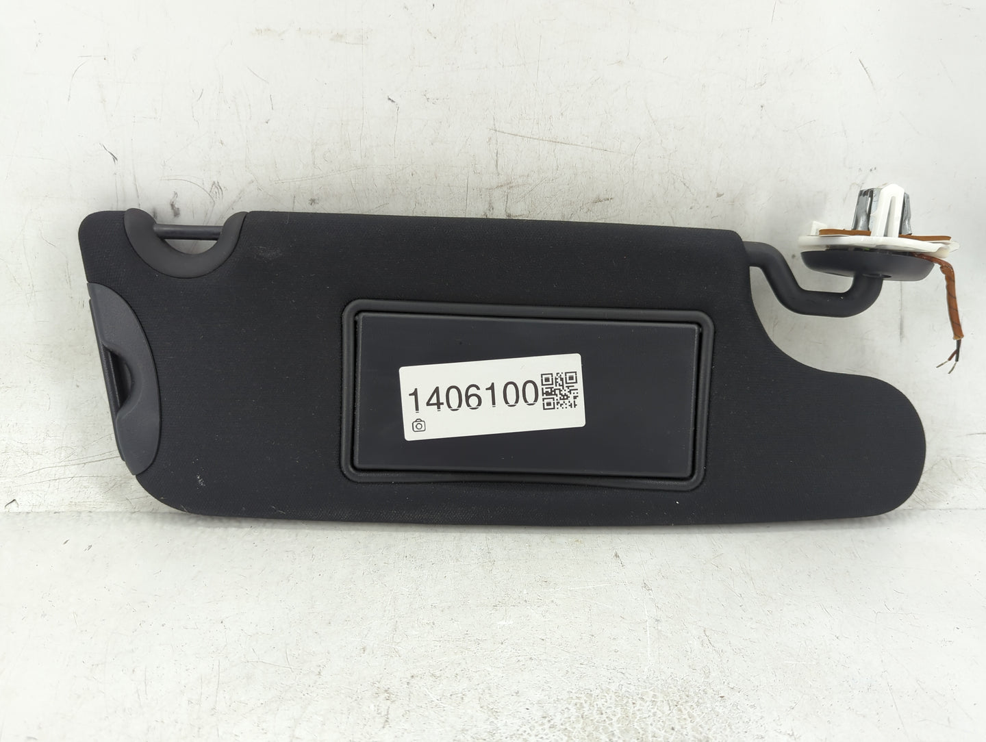 2018-2022 Dodge Challenger Sun Visor Shade Replacement Passenger Right Mirror Fits Fits 2018 2019 2020 2021 2022 OEM Used Au