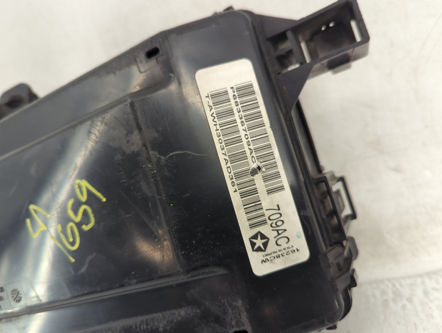 2018 Dodge Challenger Fusebox Fuse Box Panel Relay Module P/N:P68336709AC Fits OEM Used Auto Parts - Oemusedautoparts1.com