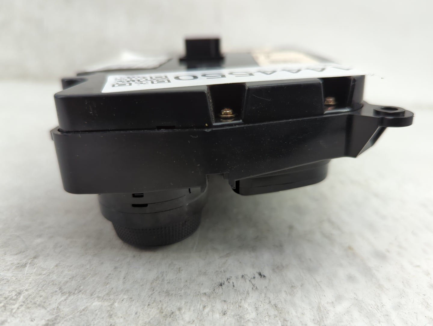 2018 Dodge Challenger Climate Control Module Temperature AC/Heater Replacement P/N:P68293606AD 5PG682XGAE Fits OEM Used Auto