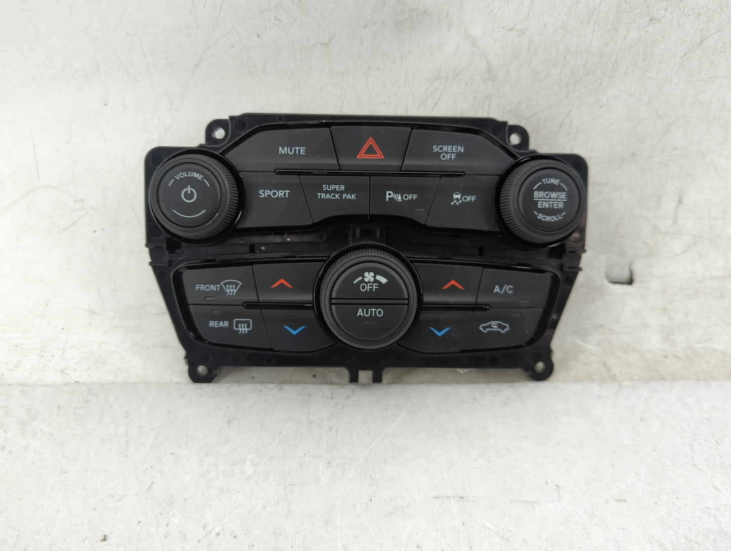 2018 Dodge Challenger Climate Control Module Temperature AC/Heater Replacement P/N:68293608AD P68293608AD, 73410036 Fits OEM