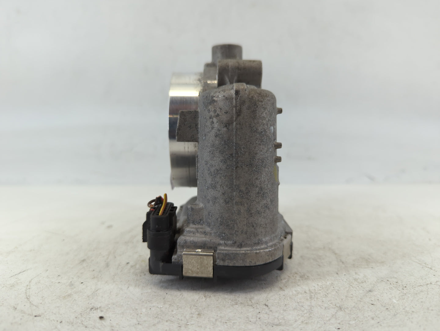 2011-2022 Dodge Challenger Throttle Body P/N:0 280 750 770 05184349AE Fits OEM Used Auto Parts - Oemusedautoparts1.com