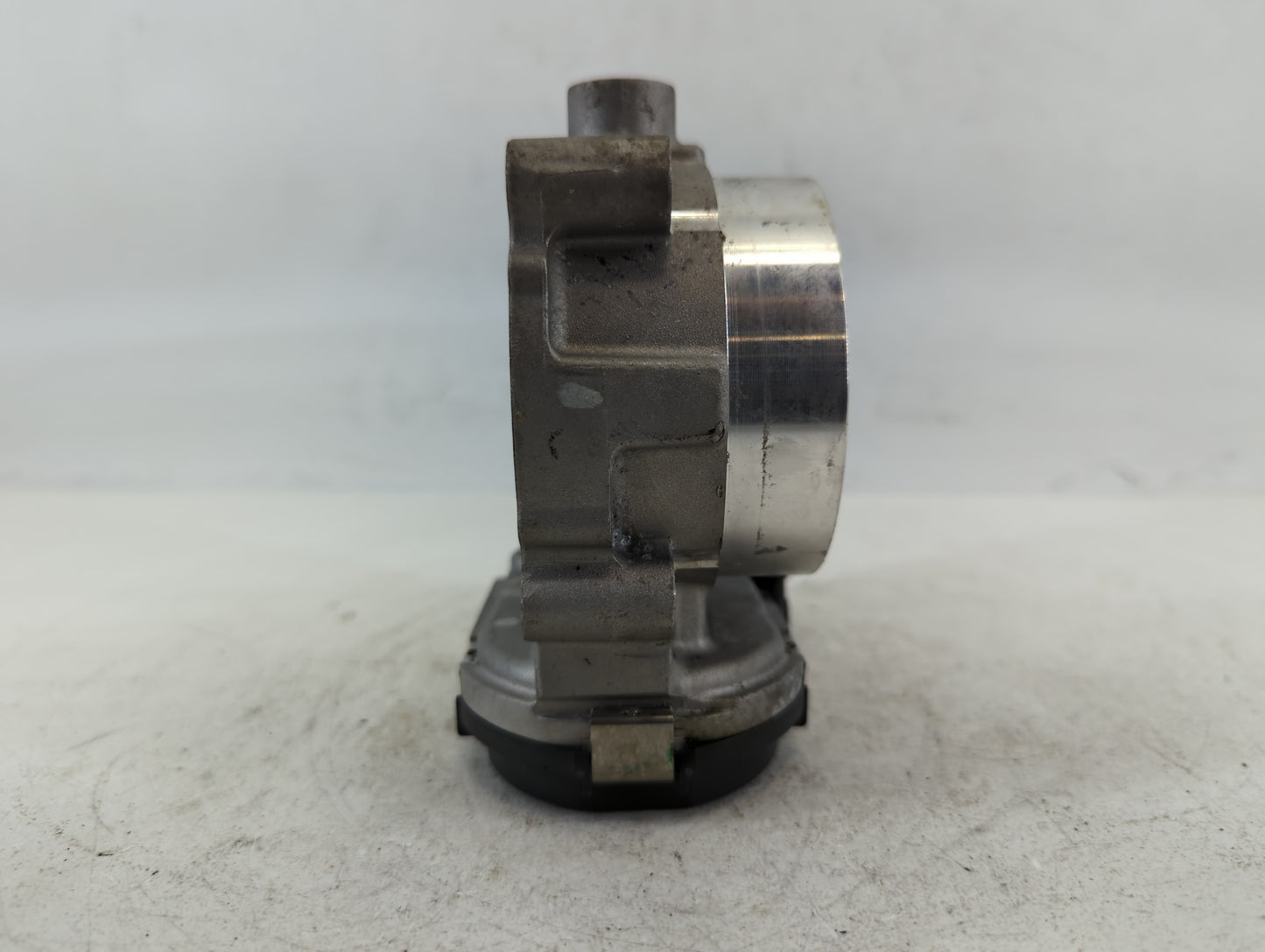 2011-2022 Dodge Challenger Throttle Body P/N:0 280 750 770 05184349AE Fits OEM Used Auto Parts - Oemusedautoparts1.com