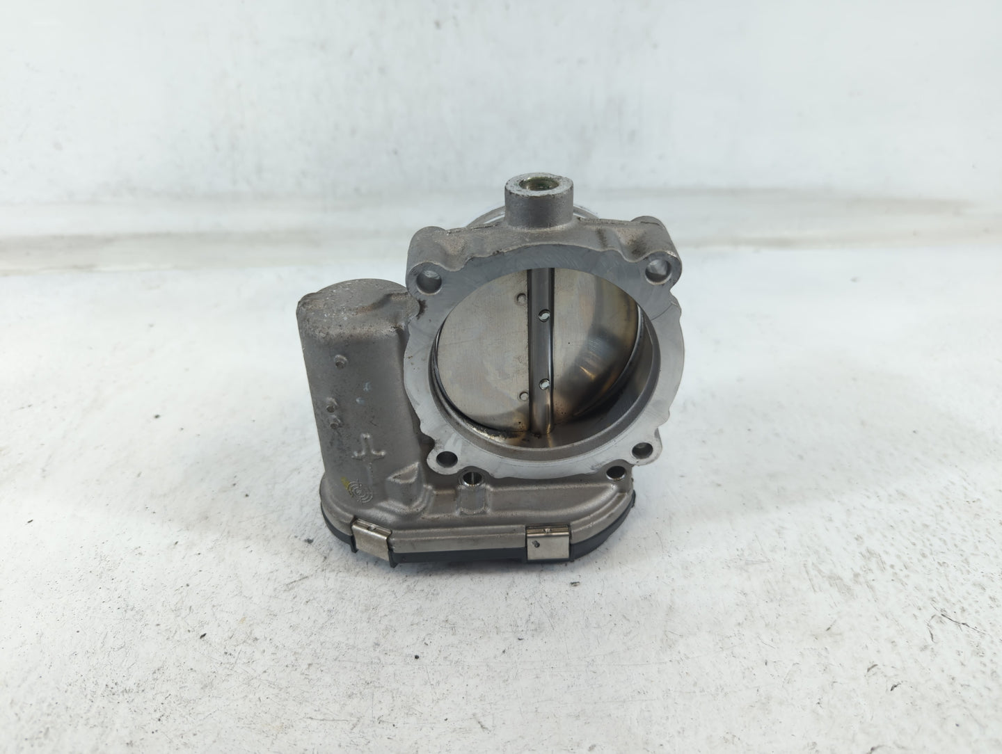 2011-2022 Dodge Challenger Throttle Body P/N:0 280 750 770 05184349AE Fits OEM Used Auto Parts - Oemusedautoparts1.com