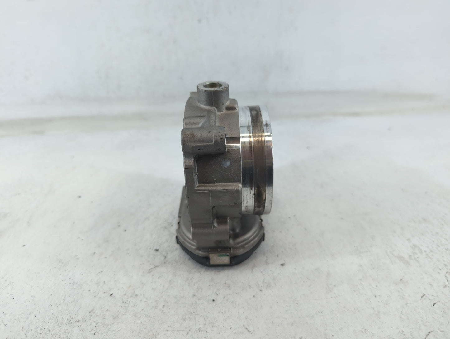2011-2022 Dodge Challenger Throttle Body P/N:0 280 750 770 05184349AE Fits OEM Used Auto Parts - Oemusedautoparts1.com