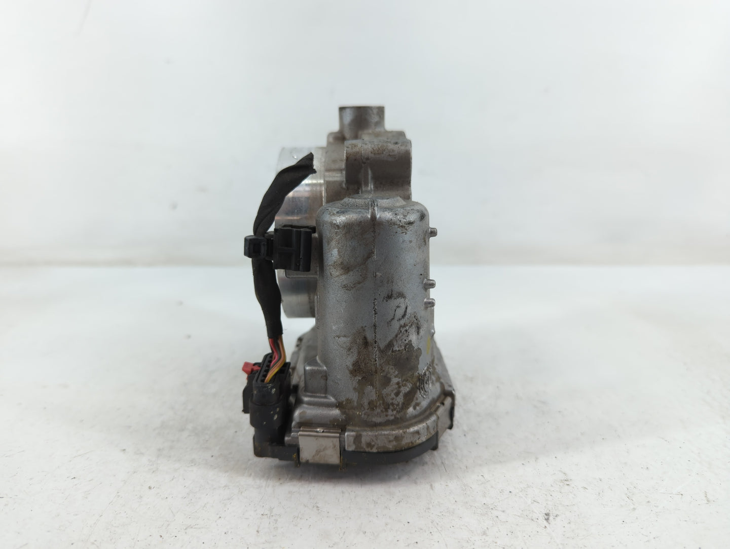 2011-2022 Dodge Challenger Throttle Body P/N:0 280 750 770 05184349AE Fits OEM Used Auto Parts - Oemusedautoparts1.com