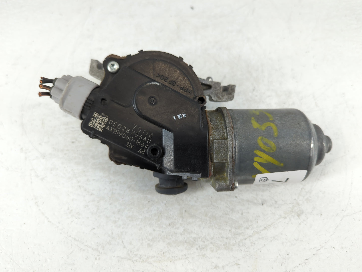2008-2022 Dodge Challenger Front Windshield Wiper Motor P/N:05028756AD Fits OEM Used Auto Parts - Oemusedautoparts1.com
