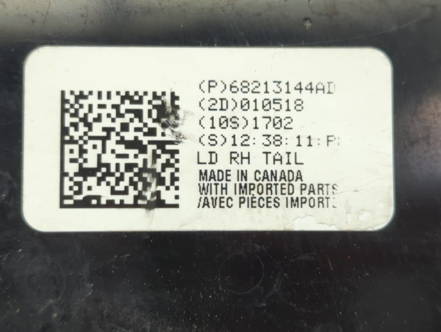 2015-2022 Dodge Charger Tail Light Assembly Passenger Right OEM P/N:68213144AD Fits Fits 2015 2016 2017 2018 2019 2020 2021 