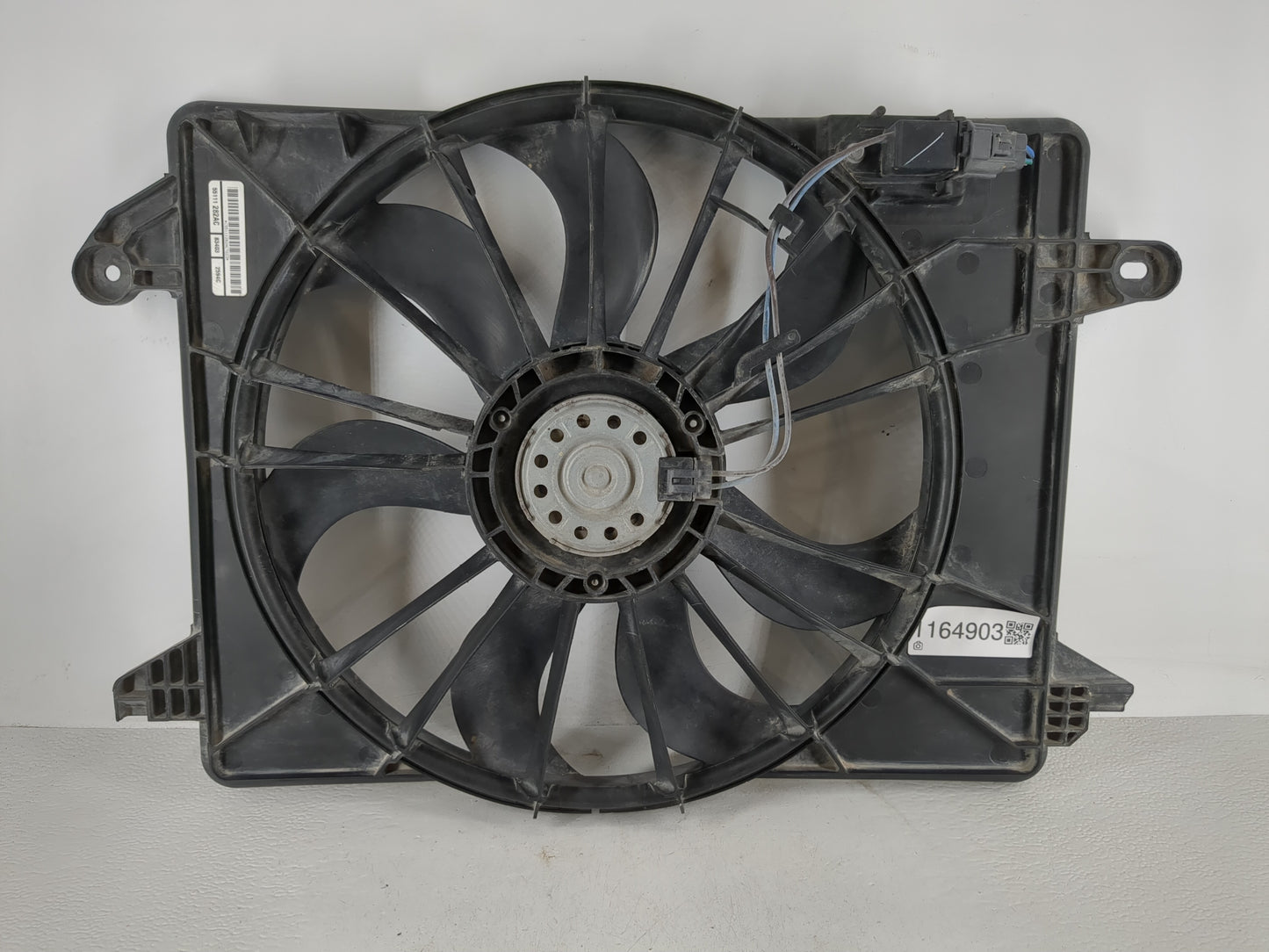 2018 Dodge Charger Electric Radiator Cooling Fan Motor Assembly P/N:55111 282AC Fits Fits 1994 1995 OEM Used Auto Parts - Oe