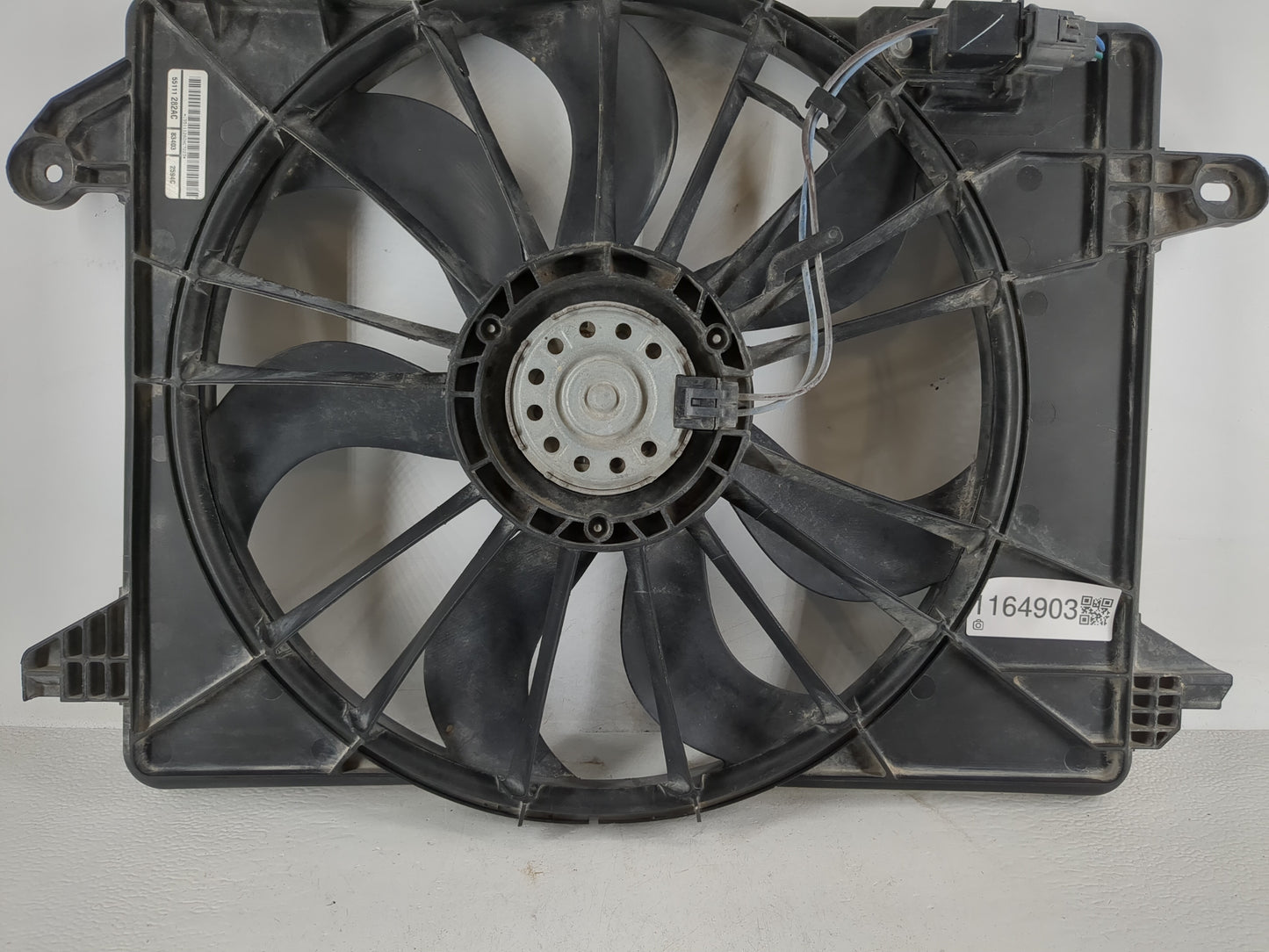 2018 Dodge Charger Electric Radiator Cooling Fan Motor Assembly P/N:55111 282AC Fits Fits 1994 1995 OEM Used Auto Parts - Oe
