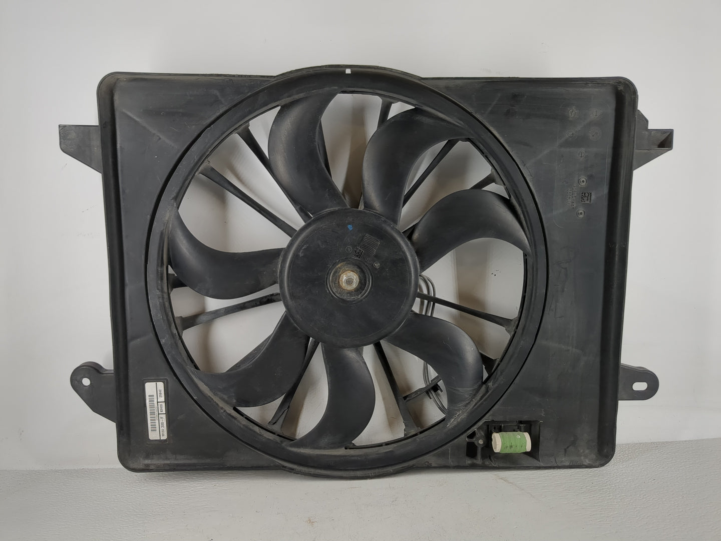 2018 Dodge Charger Electric Radiator Cooling Fan Motor Assembly P/N:55111 282AC Fits Fits 1994 1995 OEM Used Auto Parts - Oe
