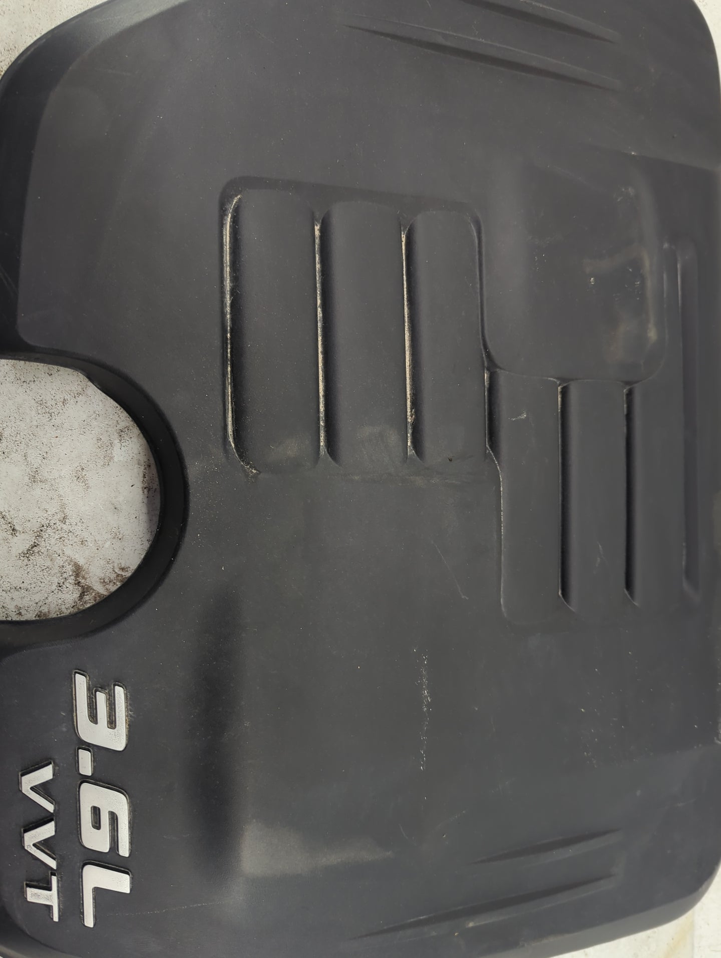 2018 Dodge Charger Engine Cover 1429955 - Oemusedautoparts1.com