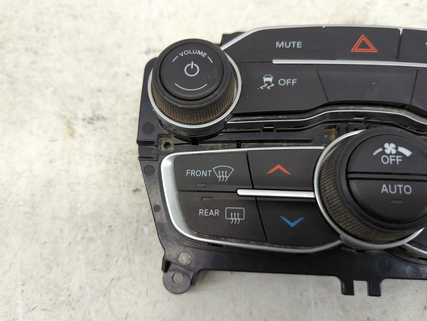 2017-2022 Dodge Charger Climate Control Module Temperature AC/Heater Replacement P/N:P68293626AC Fits OEM Used Auto Parts - 