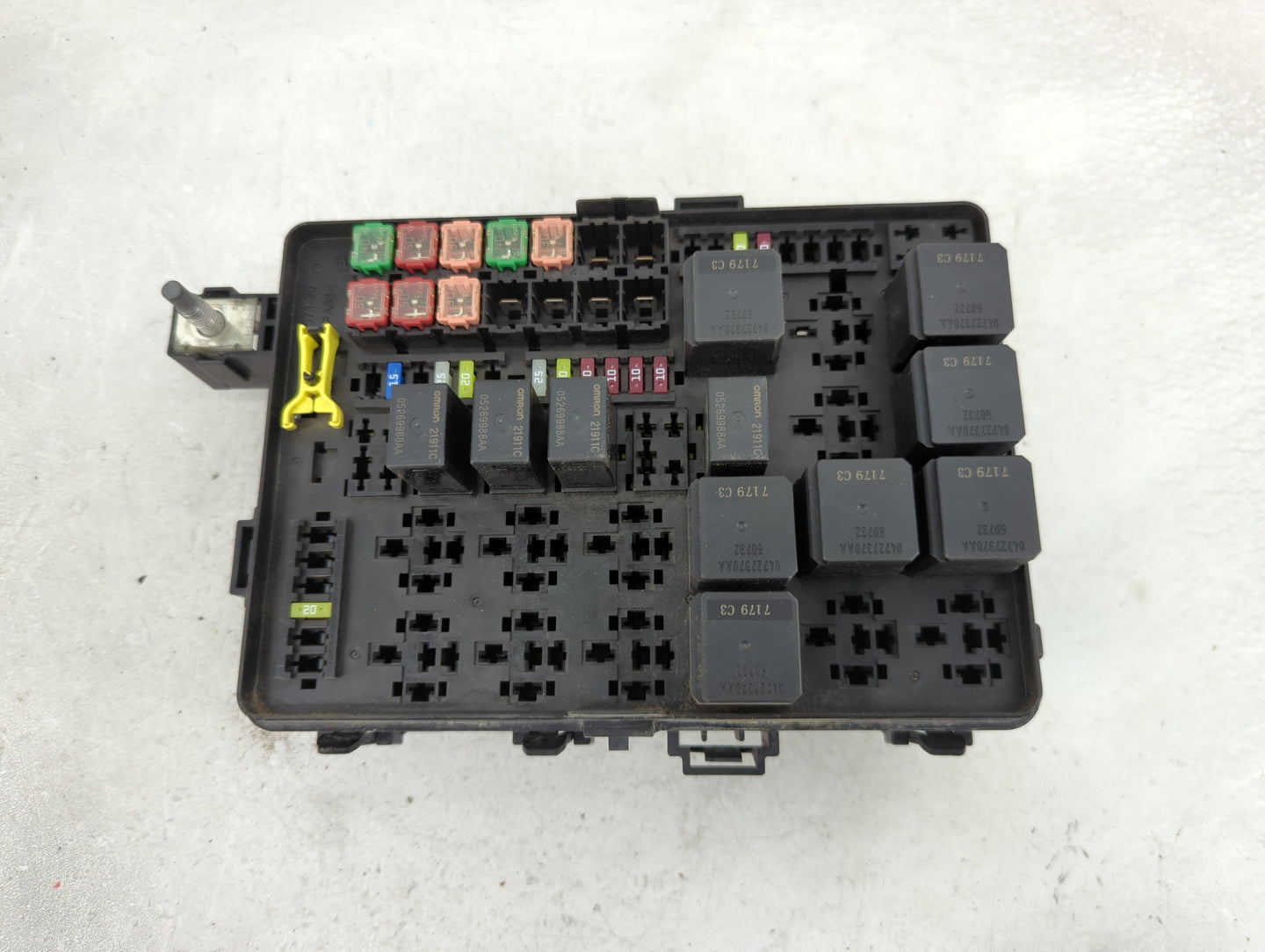 2018 Dodge Charger Fusebox Fuse Box Panel Relay Module P/N:7171-5455-30 Fits OEM Used Auto Parts - Oemusedautoparts1.com