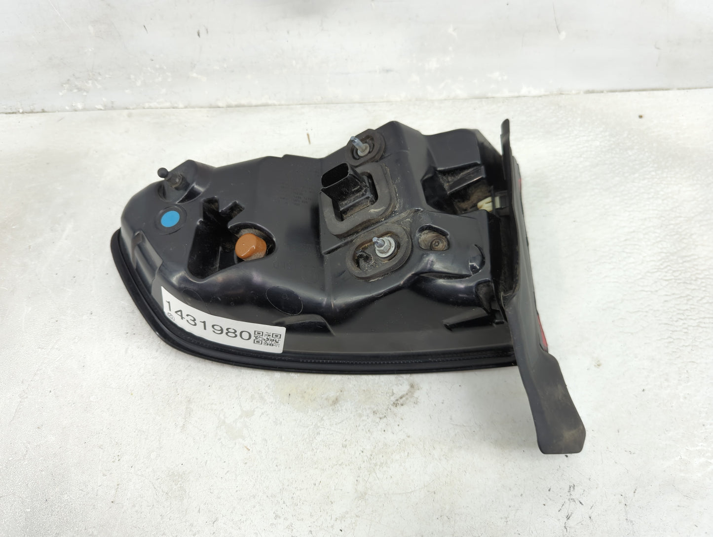 2015-2022 Dodge Charger Tail Light Assembly Driver Left OEM P/N:68213145AD Fits Fits 2015 2016 2017 2018 2019 2020 2021 2022