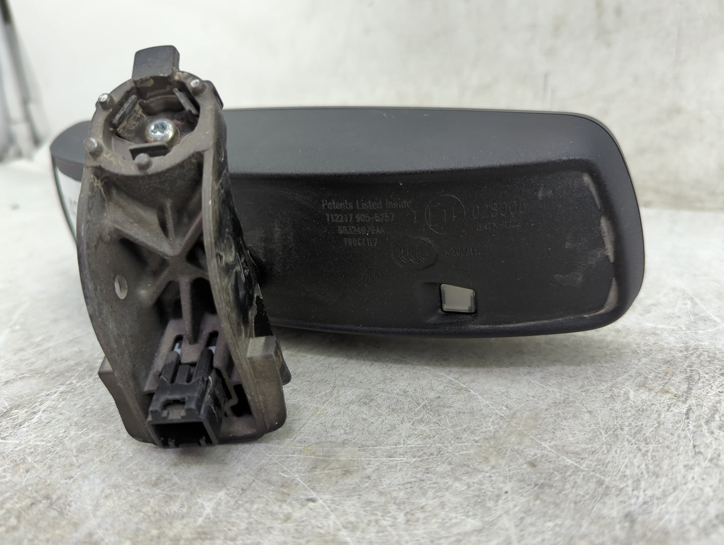 2017-2022 Dodge Charger Interior Rear View Mirror Replacement OEM P/N:E11028005 GNTX-1122 Fits Fits 2017 2018 2019 2020 2021