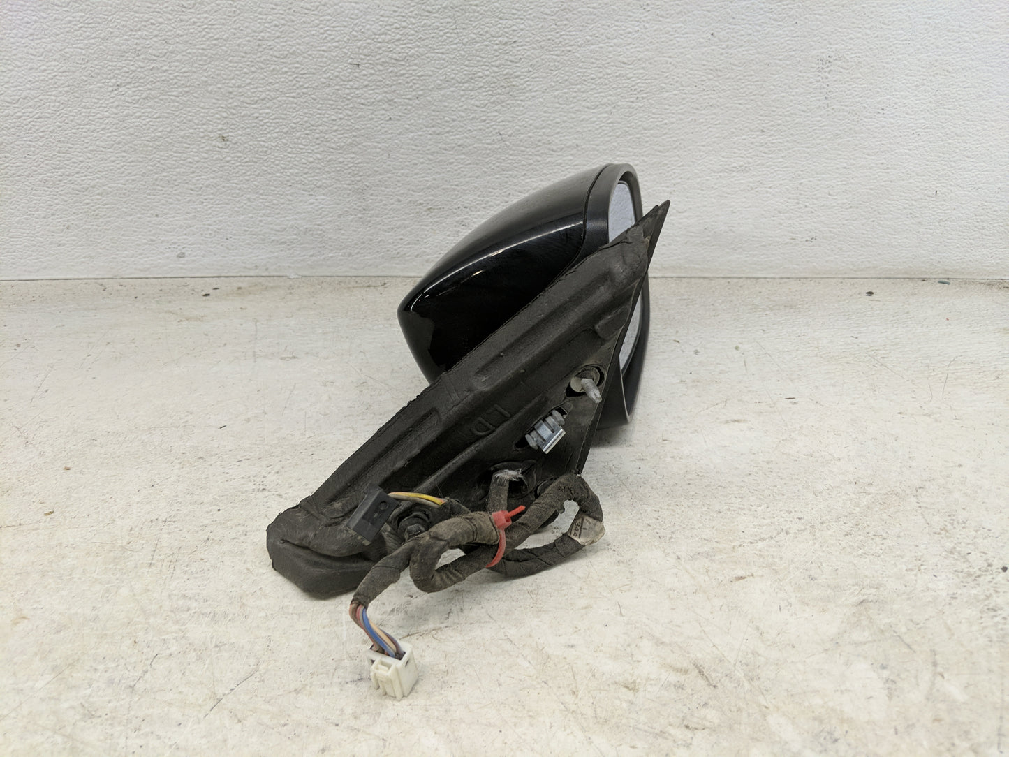 2015-2020 Dodge Charger Passenger Side View Mirror - Right Door Mirror OEM Used - Oemusedautoparts1.com