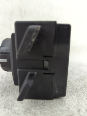 2018 Dodge Charger Climate Control Module Temperature AC/Heater Replacement Fits OEM Used Auto Parts