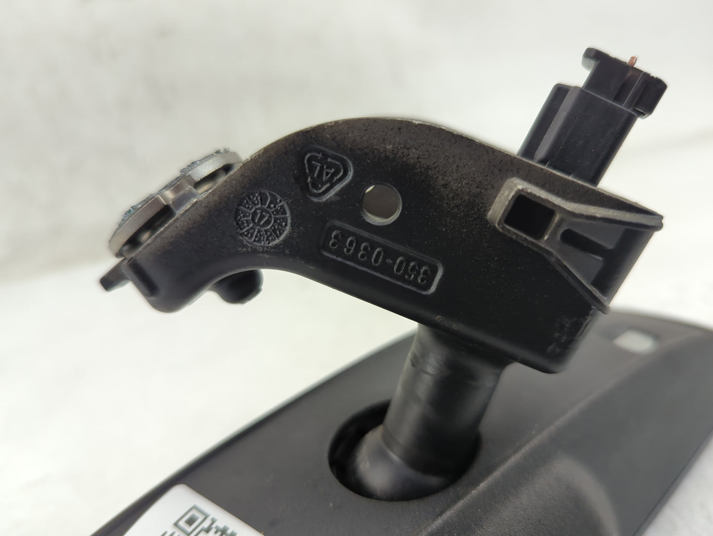 2017-2022 Dodge Charger Interior Rear View Mirror Replacement OEM Fits Fits 2017 2018 2019 2020 2021 2022 OEM Used Auto Part