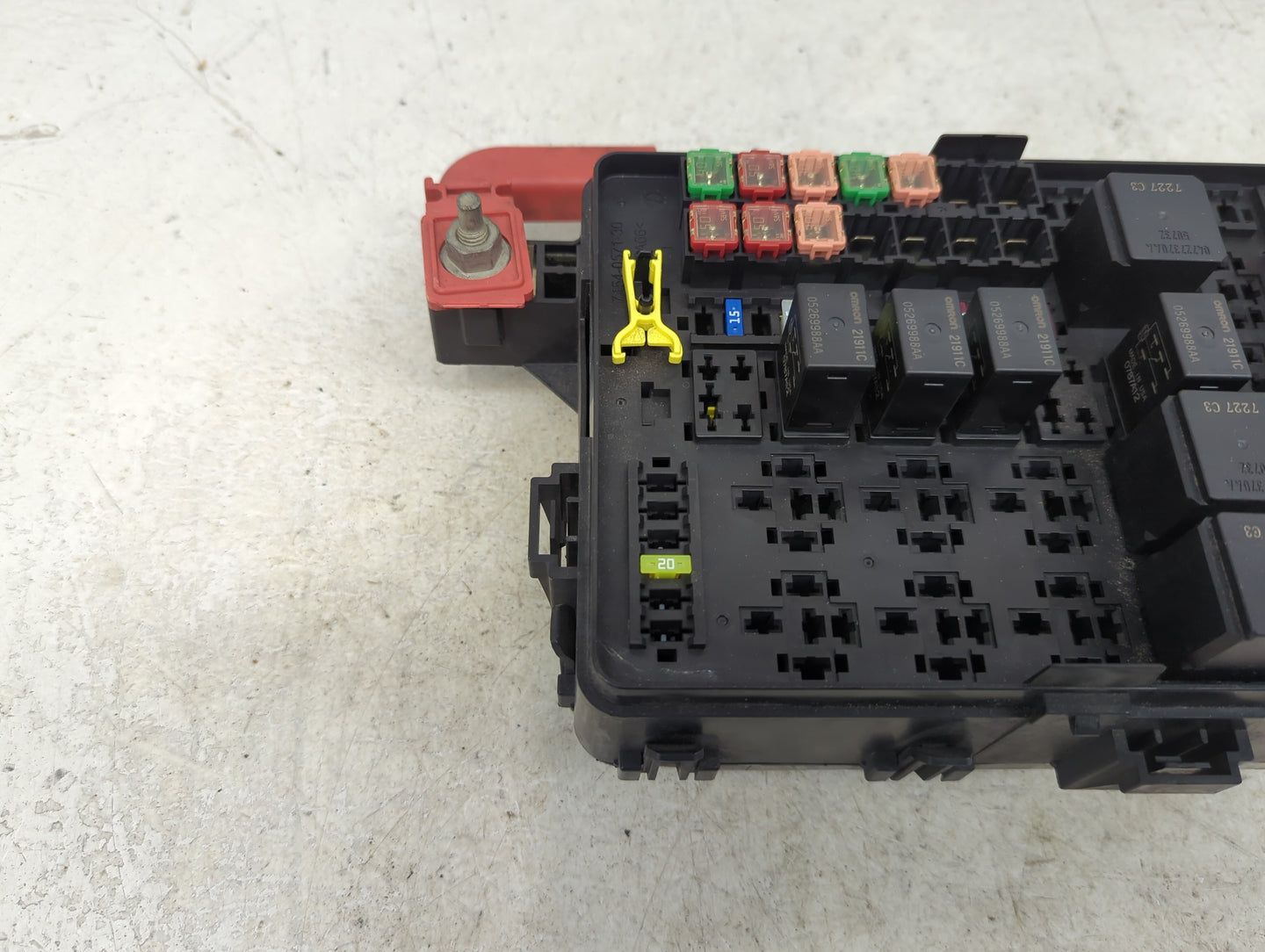 2018 Dodge Charger Fusebox Fuse Box Panel Relay Module P/N:P68395821AA 68336801AC Fits OEM Used Auto Parts - Oemusedautopart