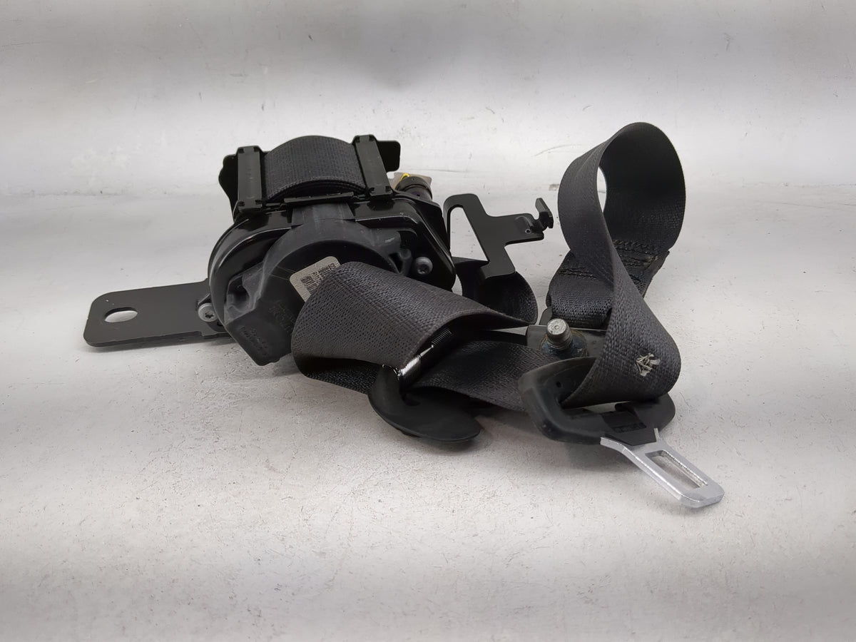 2018 Dodge Charger Passenger Right Seat Belt Rear Retractor - Oemusedautoparts1.com