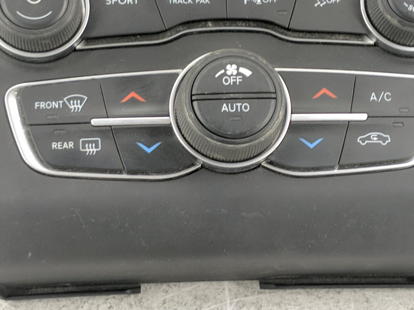 2017-2022 Dodge Charger Climate Control Module Temperature AC/Heater Replacement P/N:P68293624AD 80560729 Fits OEM Used Auto