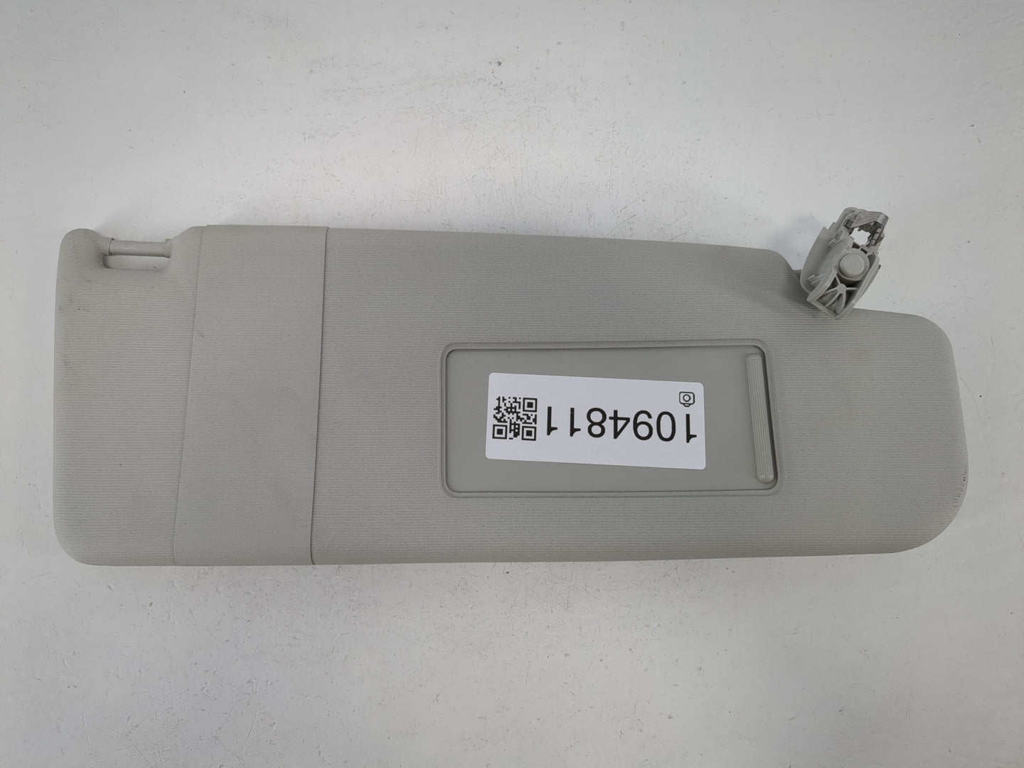 2011-2022 Dodge Durango Sun Visor Shade Replacement Passenger Right Mirror Fits OEM Used Auto Parts - Oemusedautoparts1.com