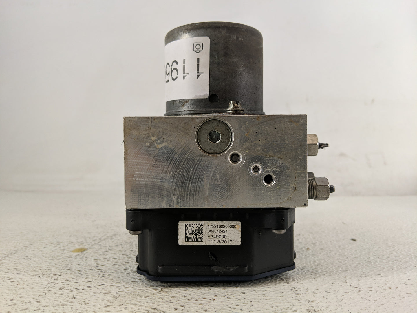 2018 Dodge Durango ABS Pump Control Module Replacement P/N:68336274AB Fits OEM Used Auto Parts - Oemusedautoparts1.com