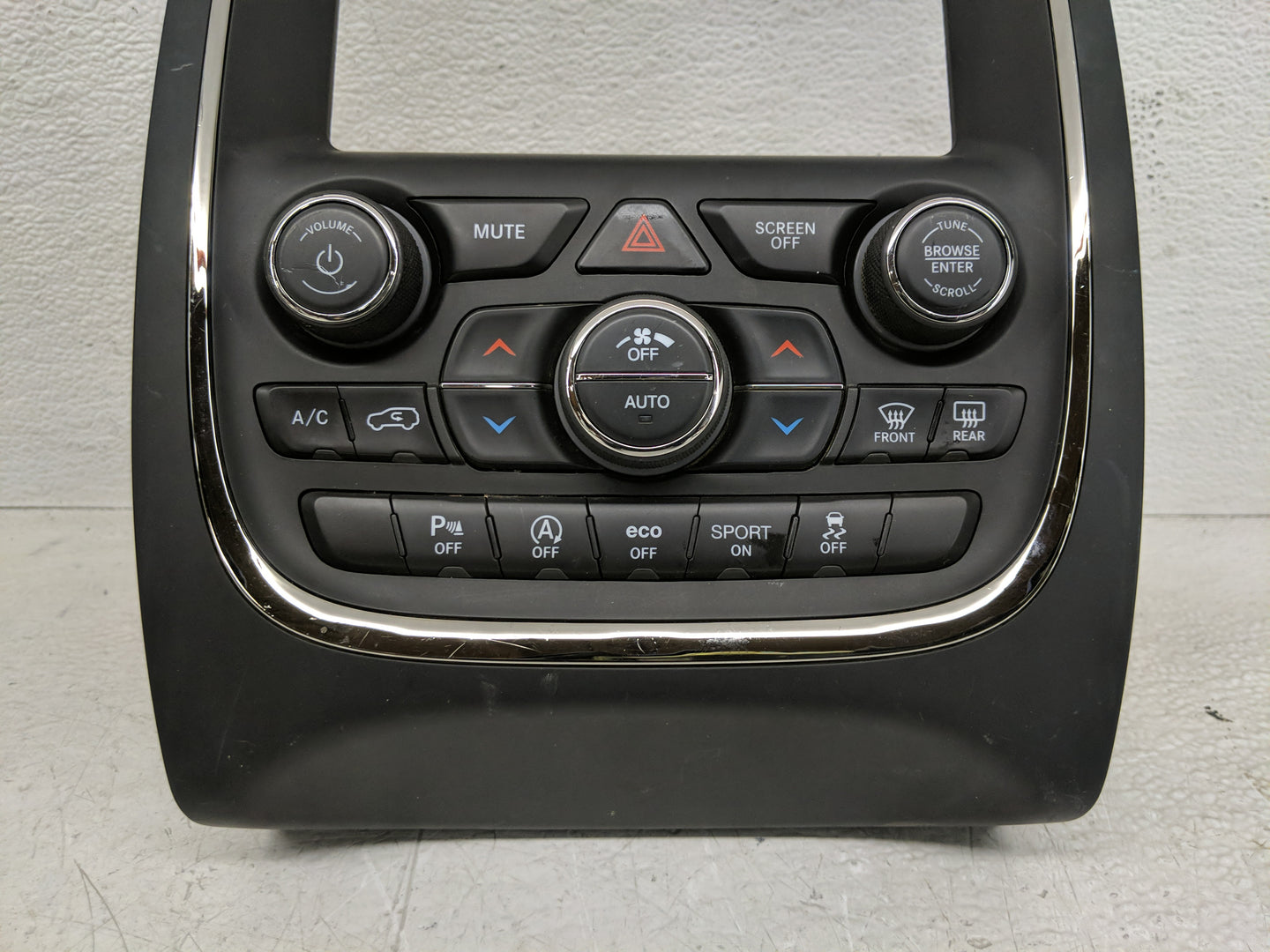 2018-2020 Dodge Durango Climate Control Module Temperature AC/Heater Replacement Fits Fits 2018 2019 2020 OEM Used Auto Part