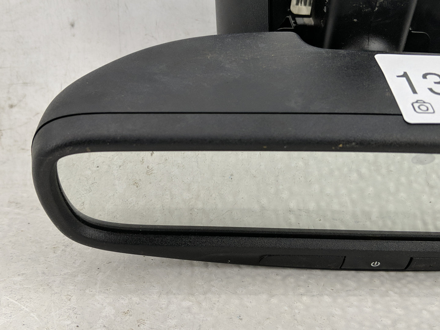 2017-2018 Dodge Durango Interior Rear View Mirror Replacement OEM P/N:68289782AB Fits Fits 2017 2018 OEM Used Auto Parts - O