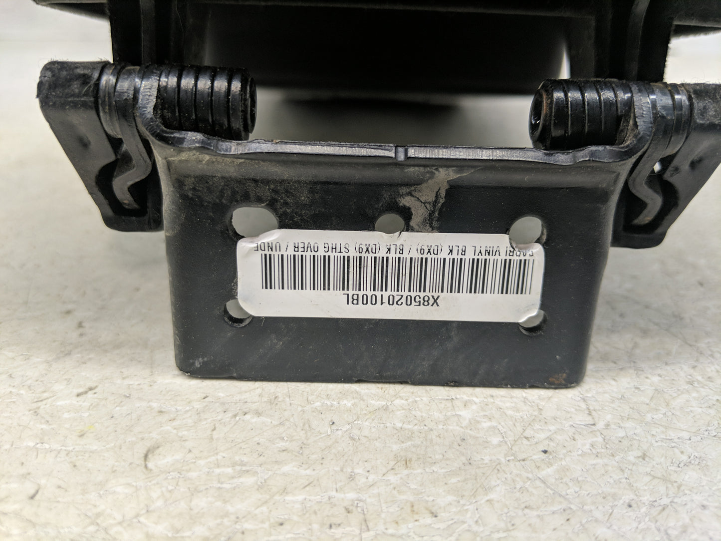 2018 Dodge Durango Center Console Armrest Cover Lid P/N:X85020100BL Fits OEM Used Auto Parts - Oemusedautoparts1.com