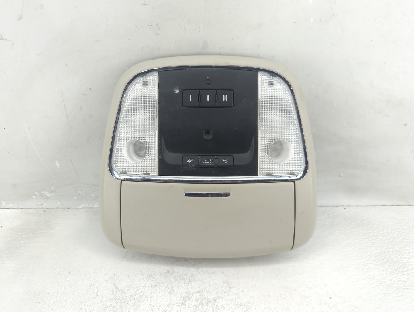 2011-2020 Dodge Durango Overhead Roof Console 1321671 - Oemusedautoparts1.com